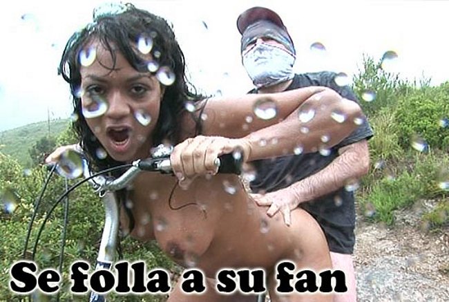 Dunia follando con un fan